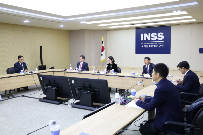 [INSS 세미나] 북한 군사위협과 인권유린의 연계: 피폭문제를 중심으로
